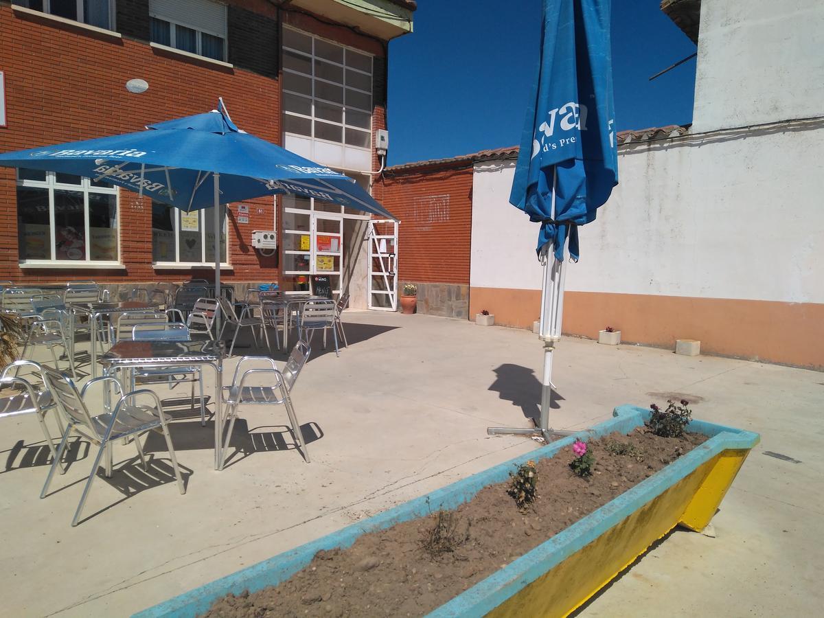 Hostal El Tropezon Matallana de Valmadrigal Екстер'єр фото