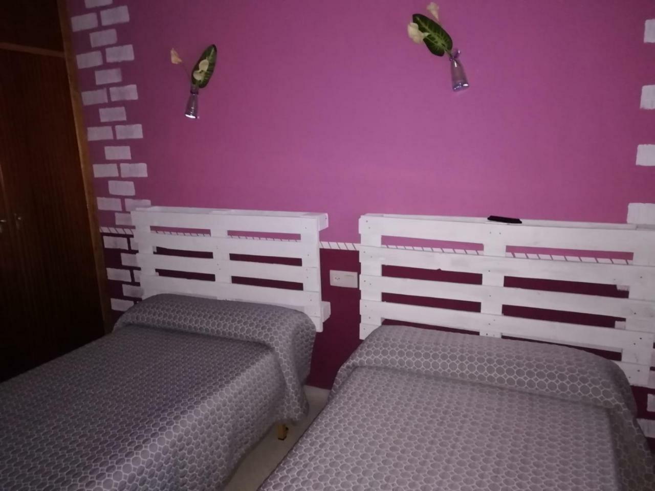 Hostal El Tropezon Matallana de Valmadrigal Екстер'єр фото
