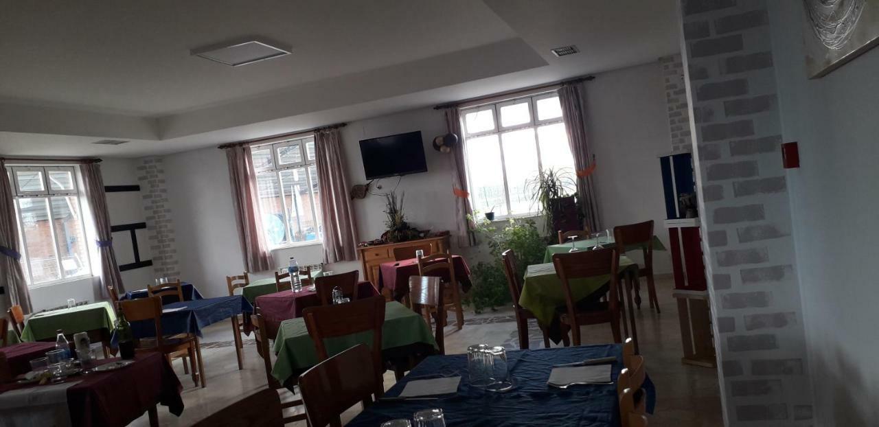 Hostal El Tropezon Matallana de Valmadrigal Екстер'єр фото