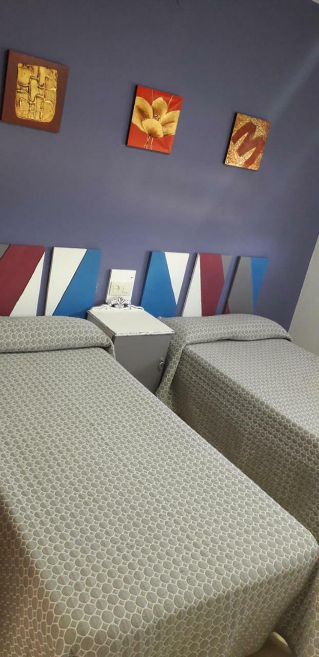Hostal El Tropezon Matallana de Valmadrigal Екстер'єр фото